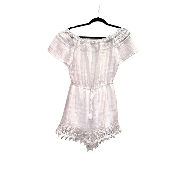 BB DAKOTA  boutique white gauze off shoulder romper women’s size medium - Picture 11 of 17